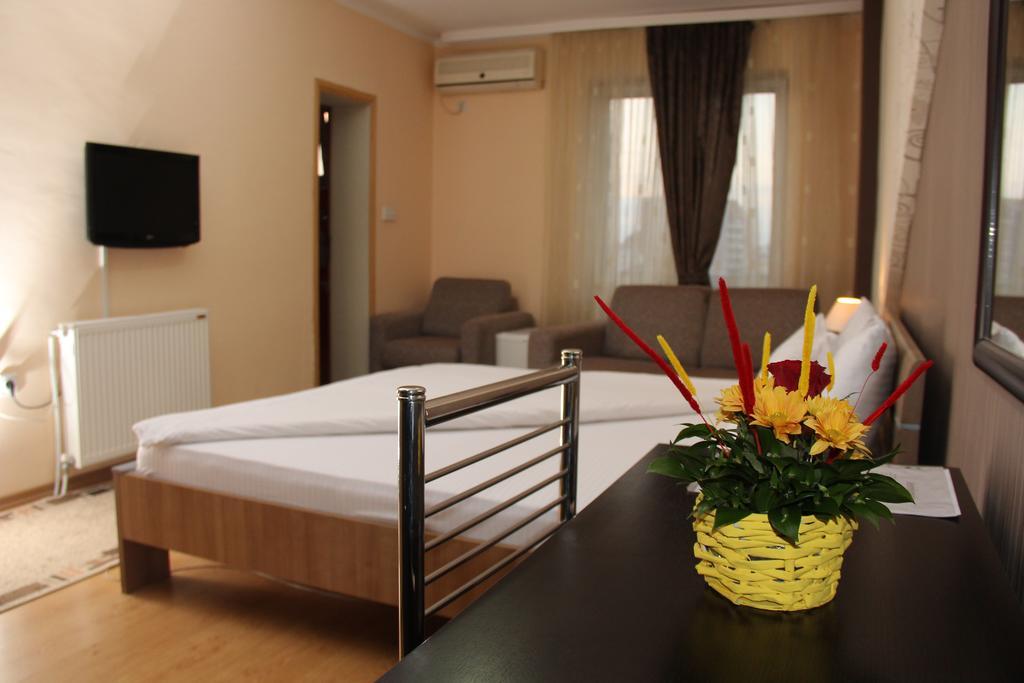 Garni Hotel Rile Men Nis Phòng bức ảnh