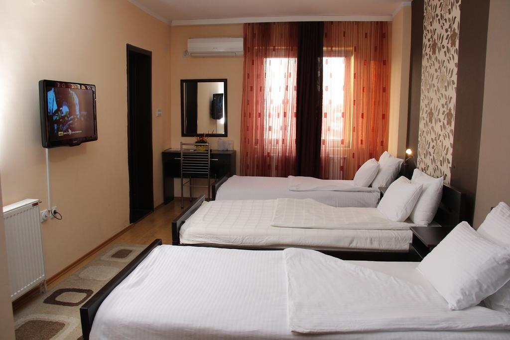Garni Hotel Rile Men Nis Phòng bức ảnh
