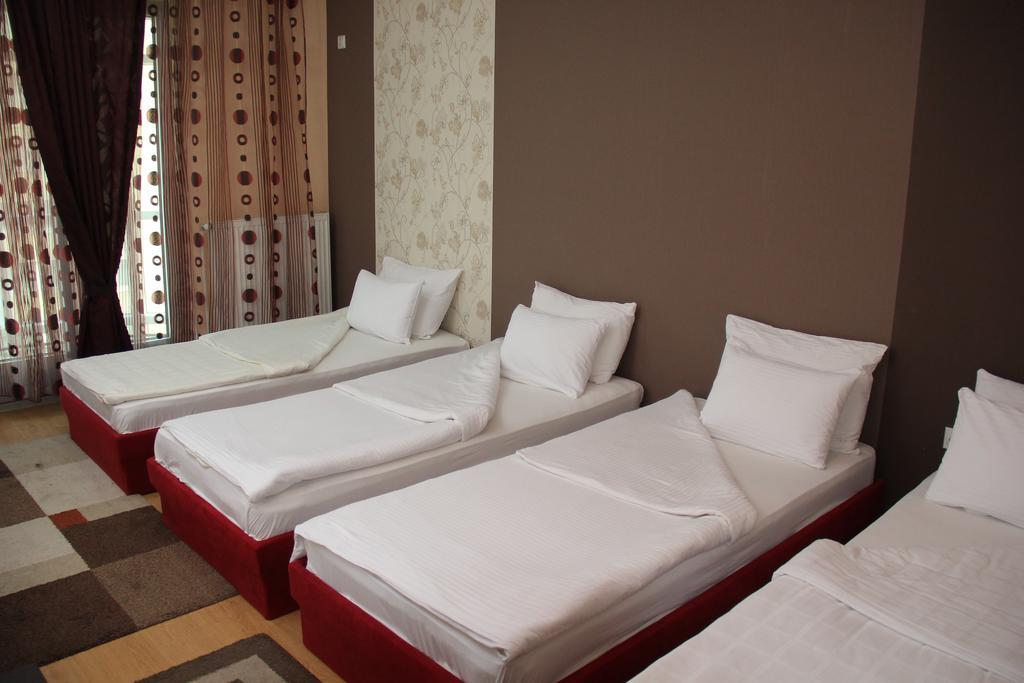 Garni Hotel Rile Men Nis Phòng bức ảnh