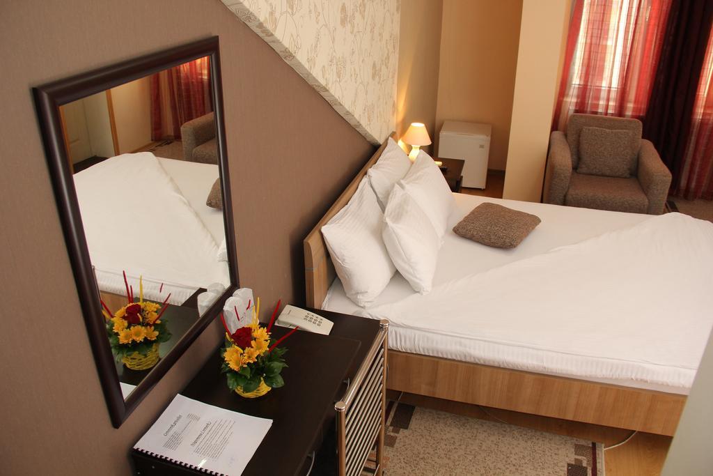 Garni Hotel Rile Men Nis Phòng bức ảnh
