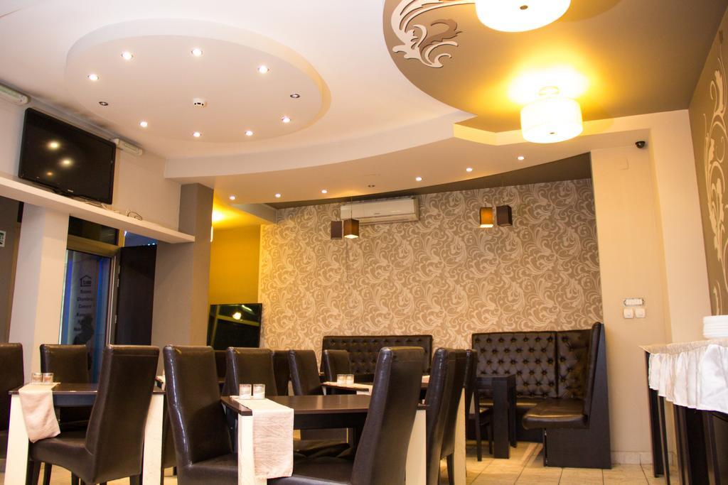 Garni Hotel Rile Men Nis Ngoại thất bức ảnh