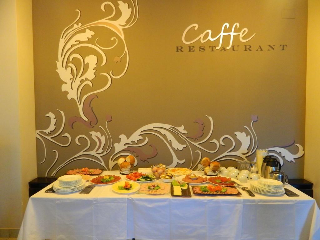 Garni Hotel Rile Men Nis Ngoại thất bức ảnh